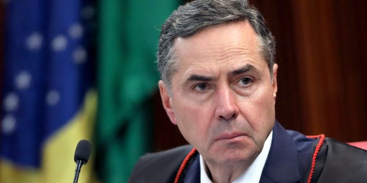 Com a pandemia, Brasil teve abstenção recorde de 23,14%