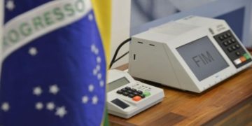 Propaganda de candidato neste domingo é crime eleitoral, alerta TRE