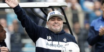 Diego Maradona morre aos 60 anos