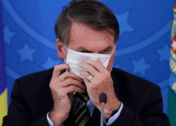 Datafolha: 52% isentam Bolsonaro de culpa por mortes na pandemia