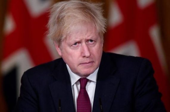 Nova variante do coronavírus pode ser até 70% mais transmissível, diz Boris Johnson