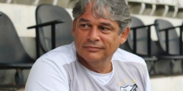 Técnico Marcelo Veiga morre após complicações por covid-19