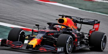 Max Verstappen supera Mercedes e vence de ponta a ponta GP de Abu Dhabi