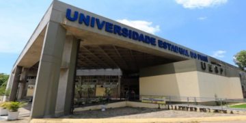 Uespi lança edital de especialização com mais de 800 vagas