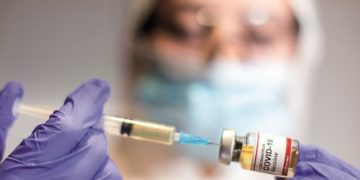 Senado confirma liberação de R$ 2 bi para viabilizar vacina de Oxford