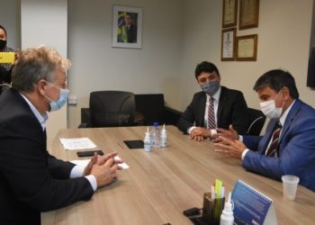 Wellington Dias defende vacinação imediata em todo o Brasil