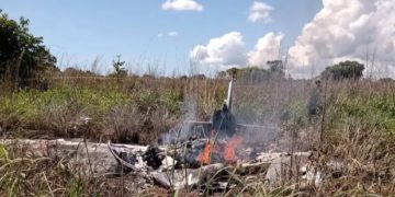 Avião com jogadores do Palmas Futebol cai após decolar; 6 pessoas morreram