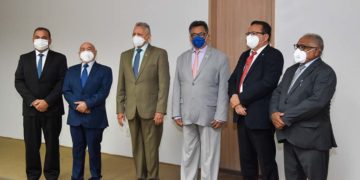 Ufpi e TJ assinam acordo para realização de mestrado e doutorado