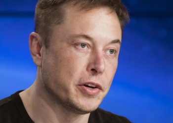 Queda em ações tira Elon Musk do topo do ranking dos mais ricos do mundo