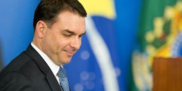 STJ anula quebras de sigilo de Flávio Bolsonaro no caso das ‘rachadinhas’