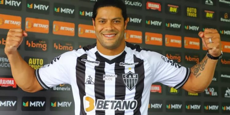 Hulk é apresentado no Atlético-MG e exalta projeto