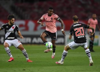 Com queda do Coritiba, Série B iguala número recorde de campeões brasileiros