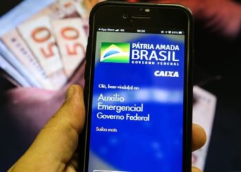 Cruzamento de bancos de dados reduzirá à metade beneficiários do auxílio emergencial