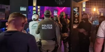 Vigilância e PM intensificam fiscalização às medidas de prevenção à Covid-19