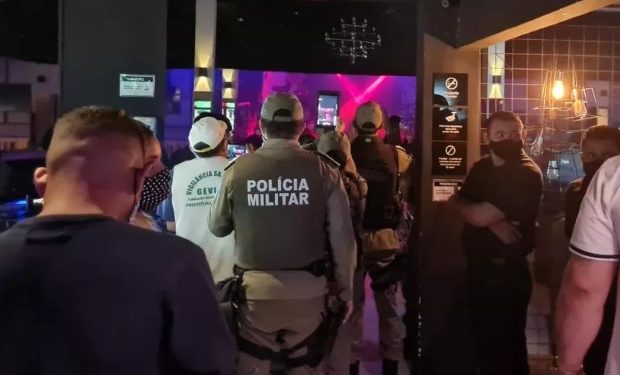 Vigilância e PM intensificam fiscalização às medidas de prevenção à Covid-19