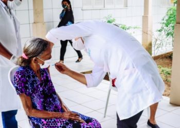 Piauí vai começar a vacinar idosos com mais de 90 anos