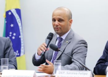 Líder do PSL na Câmara tenta ampliar poder de Bolsonaro; projeto é barrado