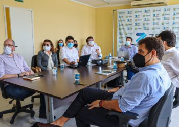 Rafael Fonteles apresenta ações do Investe Piauí para empresários de Parnaíba