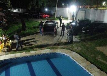 Equipe de fiscalização encerra festa clandestina e prende responsáveis