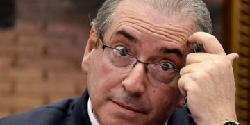 Justiça revoga prisão de Eduardo Cunha, mas ex-deputado segue detido em casa