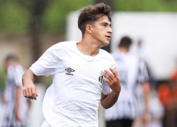 Santos renova contrato do meia Gabriel Pirani até o fim de 2025