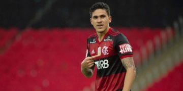 Pedro marca e Flamengo vence Palmeiras na estreia no Brasileirão