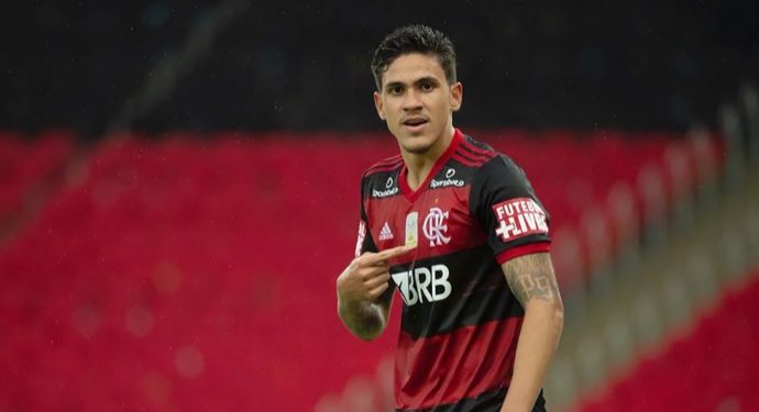 Pedro marca e Flamengo vence Palmeiras na estreia no Brasileirão