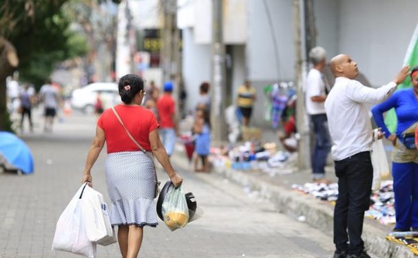 Governo do Estado publica novo decreto e mantém restrições