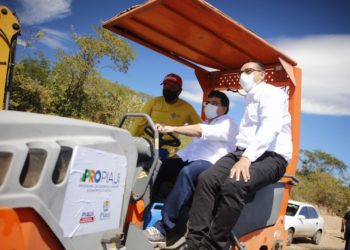 Rafael Fonteles visita municípios e autoriza investimentos do PRO Piauí