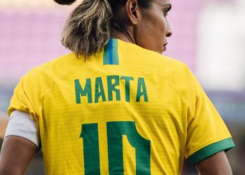 Marta faz dois, e Brasil goleia a China na estreia das Olimpíadas de Tóquio