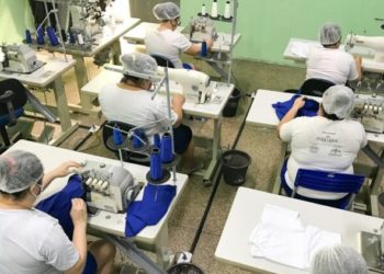 Detentas produzem uniformes e máscaras no sistema prisional do Piauí