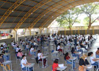 Estudantes intensificam os preparativos para o Enem com as revisões presenciais
