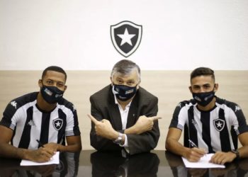 Botafogo renova por três anos com Juninho e Gabriel Conceição, destaques da base