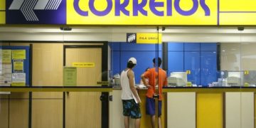 Câmara autoriza privatização dos Correios, em vitória do governo Bolsonaro