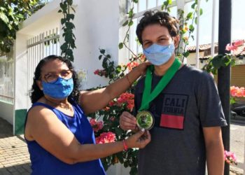 Aluno com autismo da rede estadual é aprovado para o curso de Farmácia da UFPI