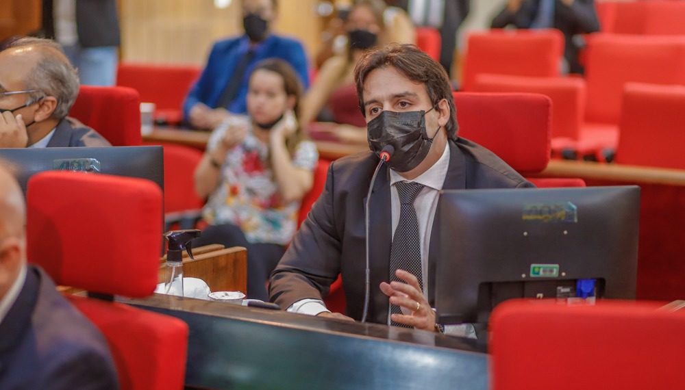 Deputado apresenta requerimento solicitando informações sobre quedas de energia