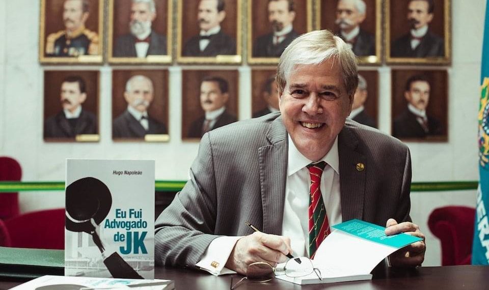 Hugo Napoleão assume Cadeira que foi de Marco Maciel na Academia Brasiliense de Letras