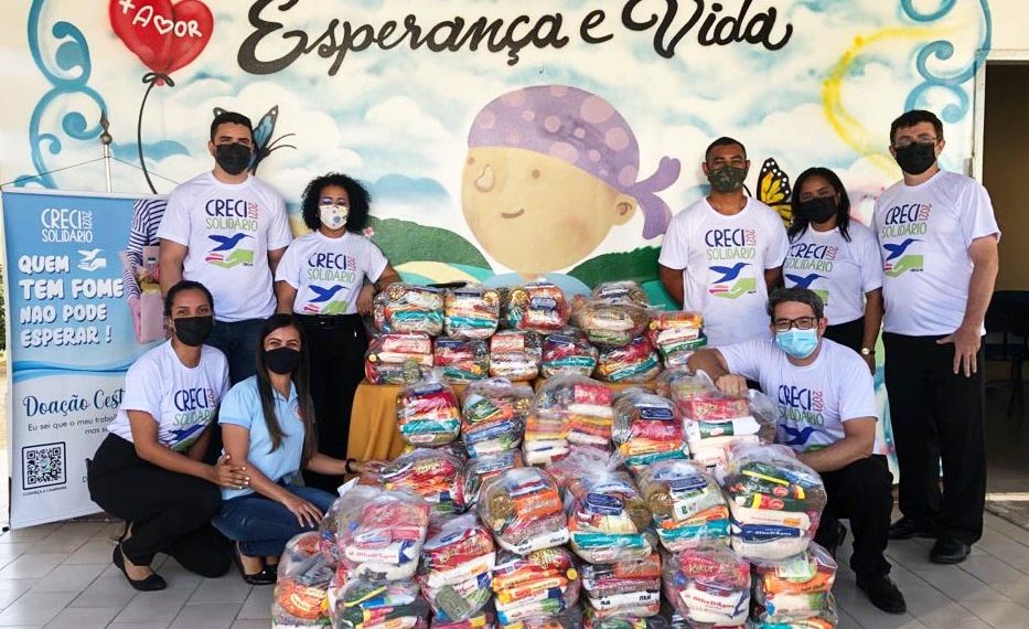 Associação “Esperança e Vida” e “Nos Braços do Pai” recebem doação de alimentos