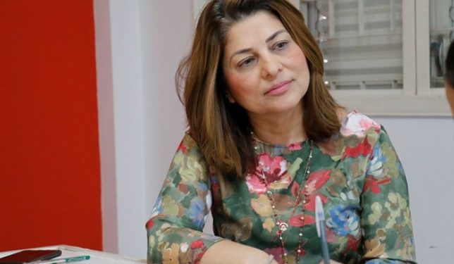 Rede Feminina realiza Bazar Solidário do Lar de Maria com roupas, acessórios e até móveis