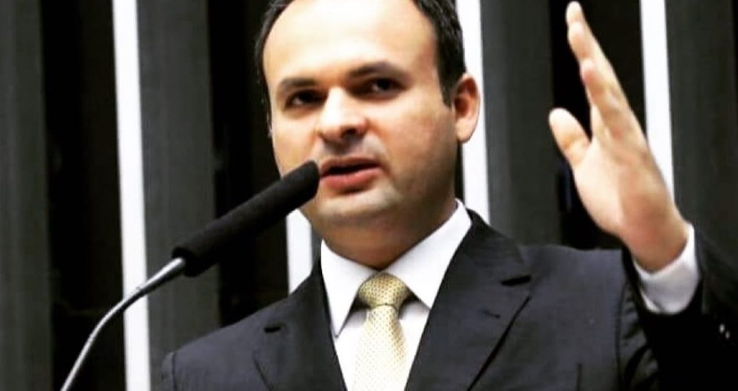 “Remanejar recursos voltados à ciência e educação não é a melhor medida”, enfatiza Maia Filho