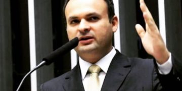 “Remanejar recursos voltados à ciência e educação não é a melhor medida”, enfatiza Maia Filho