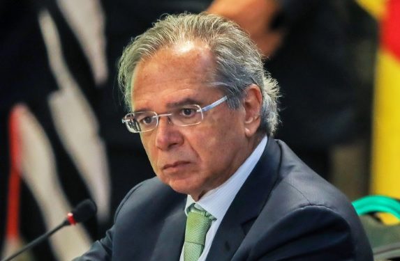 Governo cancela de última hora evento que lançaria auxílio de R$ 400