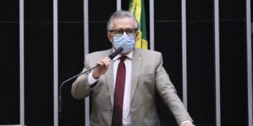 Em relatório, Flávio Nogueira defende prorrogação do prazo de pagamento do FIES