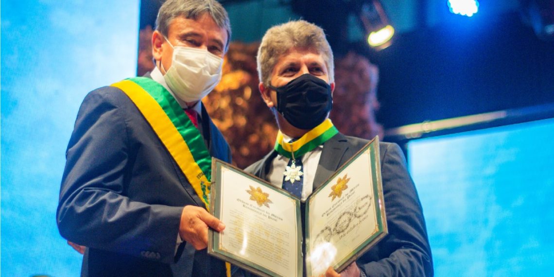 Representantes do Grupo Equatorial são homenageados pelo Governo do Piauí