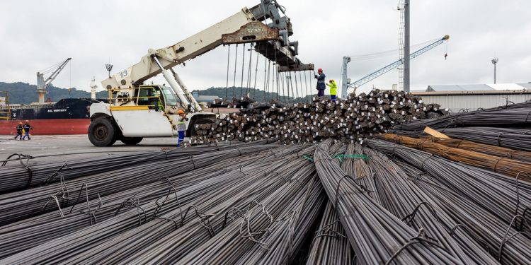 Apesar da alta no preço dos insumos, construção deve crescer 7,6% em 2021