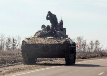 Rússia dispara mísseis contra cidades da Ucrânia