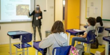 Retorno das aulas presenciais obrigatórias ainda divide opiniões