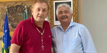 Após garantir recursos, Elmano visita obra em avenida de Parnaíba