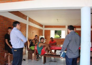 Após acordo com o MPT, jogadores recebem passagens e parte dos salários