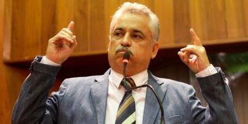 “Estou na espera. Se precisar, serei candidato”, diz Robert Rios